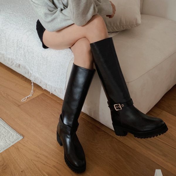 겨울 벨트 탈부착 경량 미들힐 여자 롱부츠 겨울 벨트 탈부착 경량 미들힐 여자 롱부츠